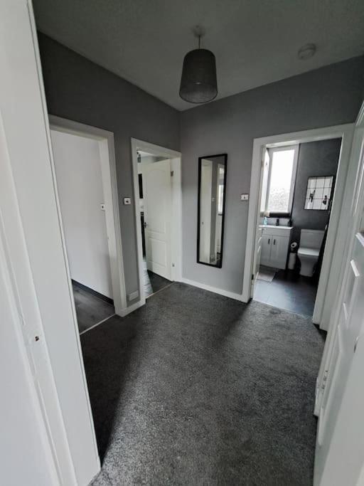 Glasgow Apartment Close To The Airport Renfrew Kültér fotó